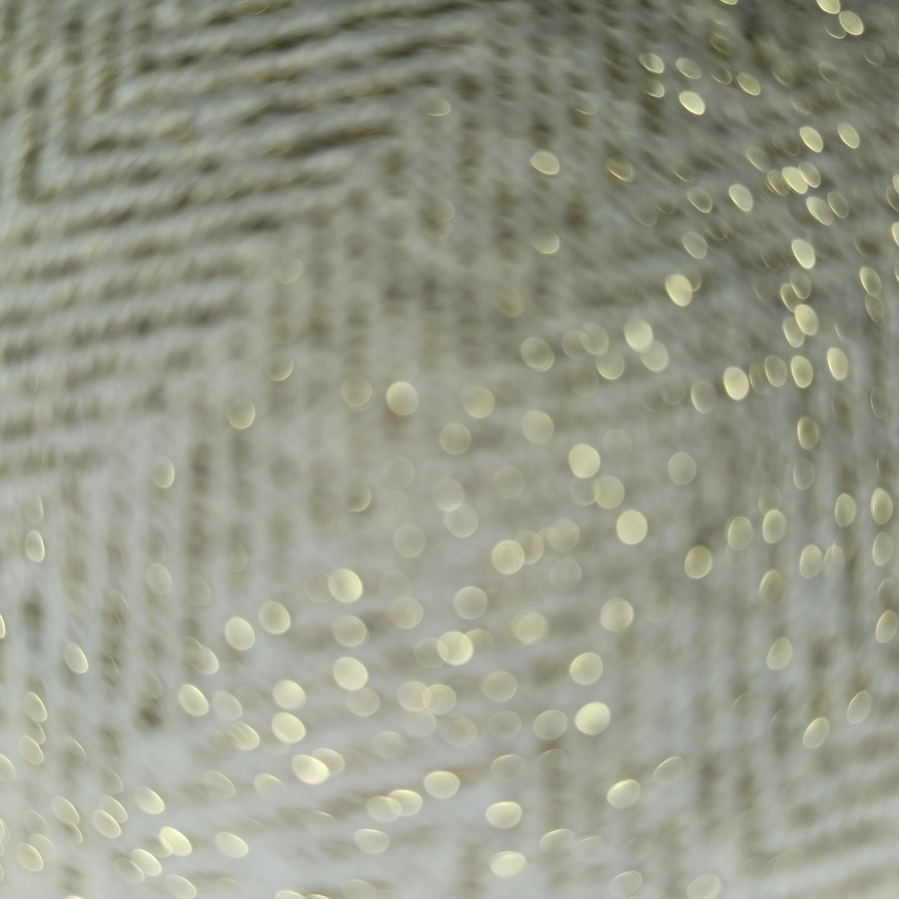 Elegant Gold shimmer round 65" Tablecloth - Picture 4 of 5